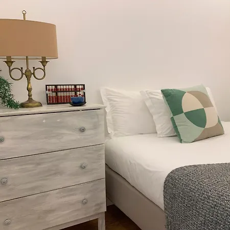 The Funicularist - In Historic Bica Lejlighed *